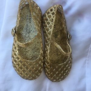 Gold jelly shoes